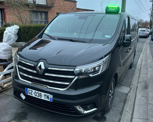 Renault Trafic - Taxi Navette Services